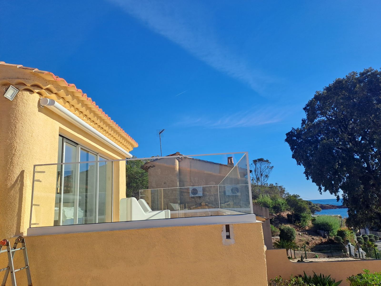 IMG-c363b3435b0ee692823175bc78ebd5a7-V